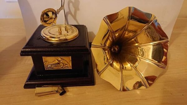 JaipurCrafts Premium Sparkle Square Gramophone Showpiece - 23 cm (Brass, Brown, Gold) (Black, Gold) (Black, Gold) - Image 3