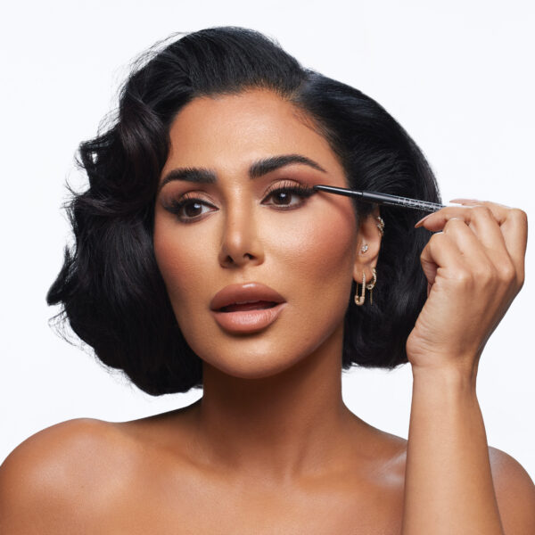 Huda Beauty Creamy Kohl Longwear Eye Pencil - Very Vanta (0.35 g) - Image 4