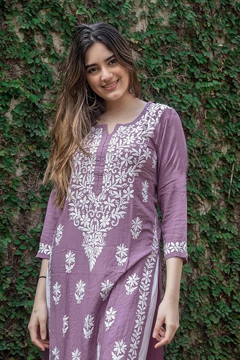 Women's Cotton Blend Straight Fit Straight Chikankari Embroidered Kurta - Image 3
